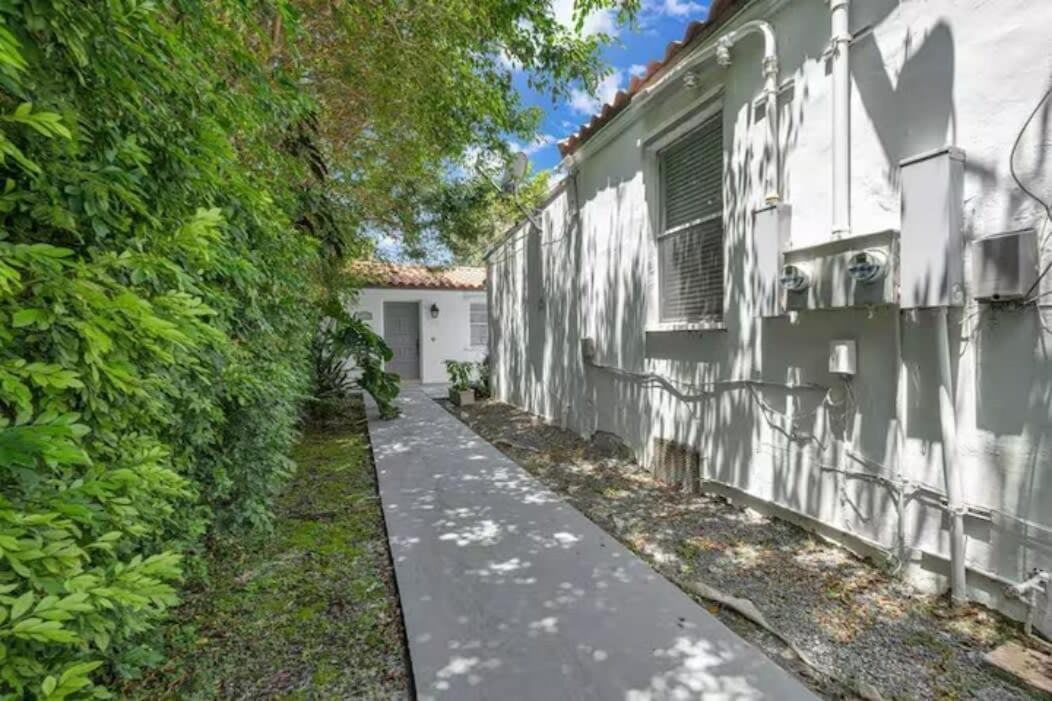Hébergement de vacances Spacious 2-2 In Heart Of Calle 8 - Family